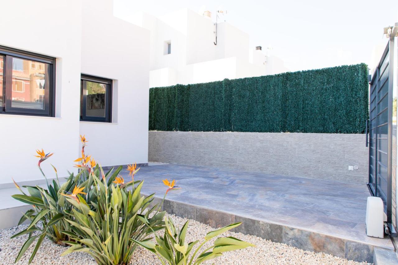 Villa Birdie ฟีเนสตรัต ภายนอก รูปภาพ